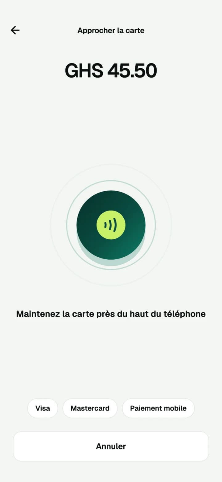 L'application commerçant invite le client à approcher sa carte du téléphone